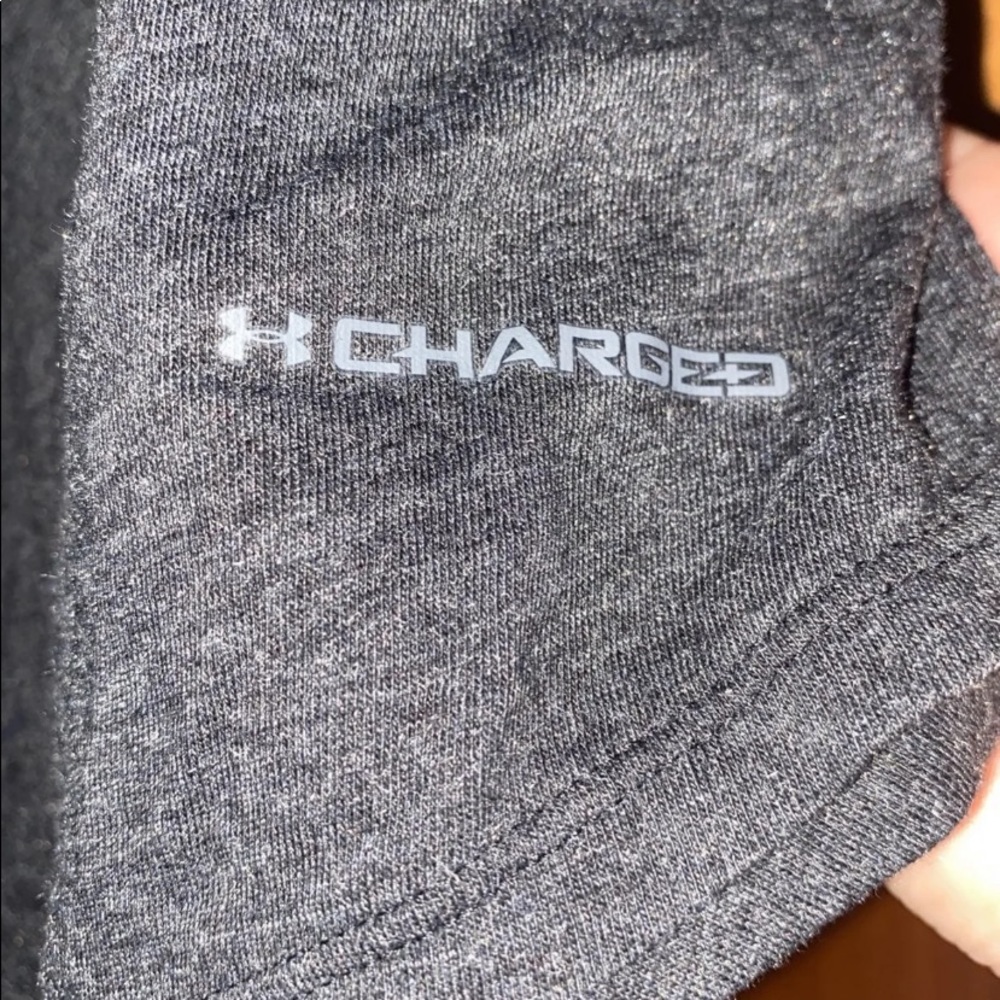 Under armor - Picture 5 of 6